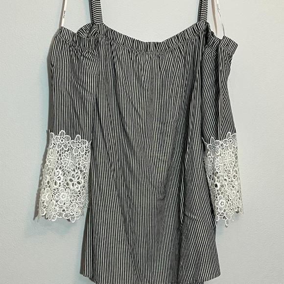 Women’s blouse - Picture 4 of 5